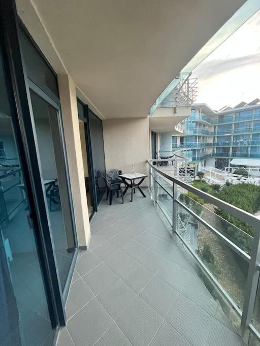 Large Apartment In Σάνι Μπιτς Εξωτερικό φωτογραφία